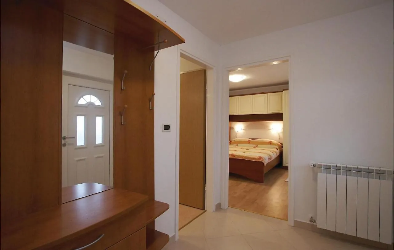 Lovely Home In Hrboki With Kitchen Kroatien