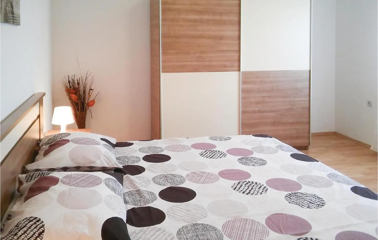 Lovely Home In Hrboki With Kitchen 0*,